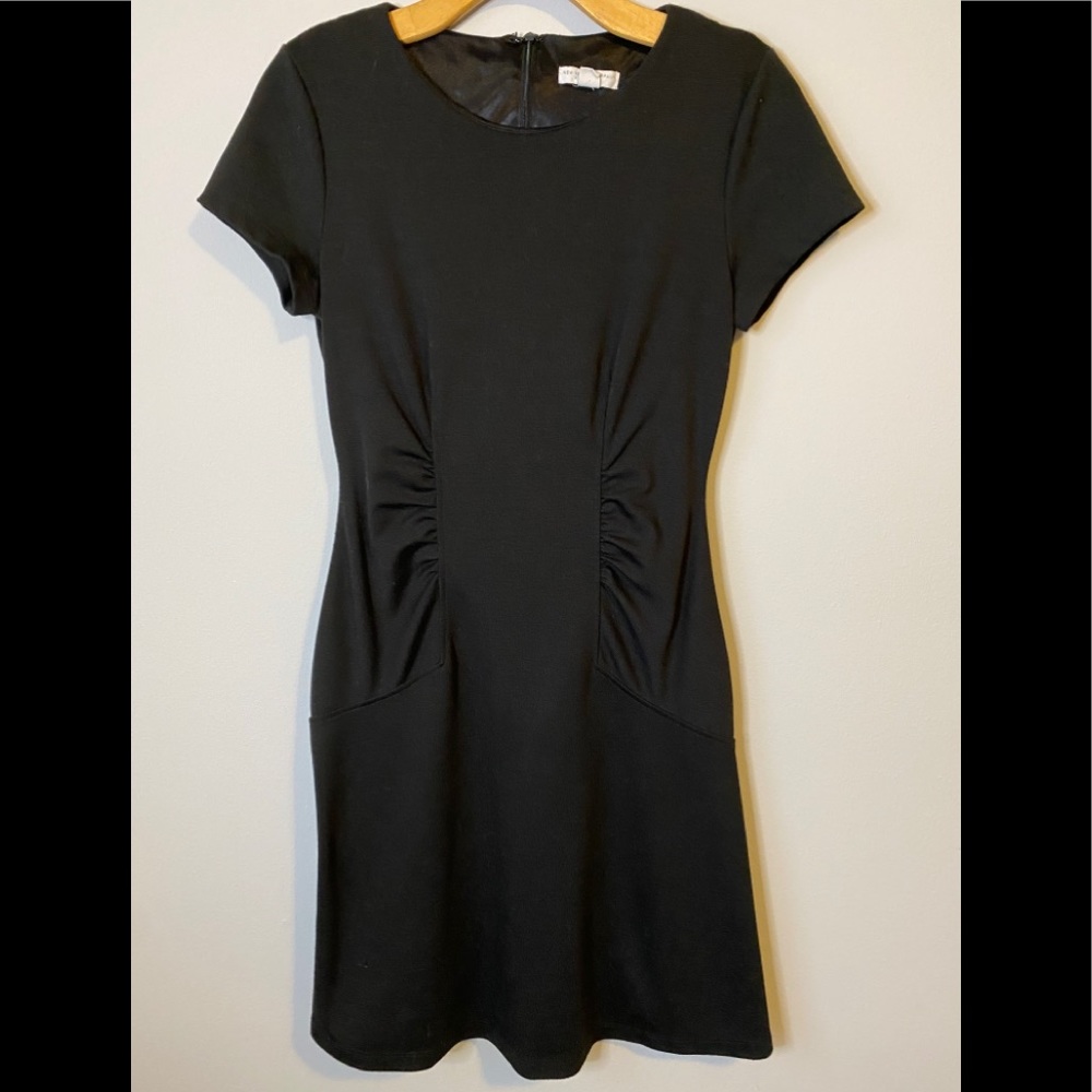 Ruched short sleeve flare dress